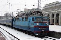 На швидкий фірмовий поїзд № 105/106 Одеса - Київ можна купувати квитки за 90 діб
