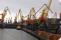 Одеські залізничники стурбовані затримками вивантаження вагонів у портах та на під’їзних коліях підприємств