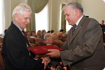 Микола Луханін привітав ветеранів Одеського залізничного вузла