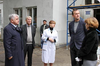 Начальник Одеської залізниці перевірив хід виконання ремонтних робіт у Дорожній дитячій лікарні