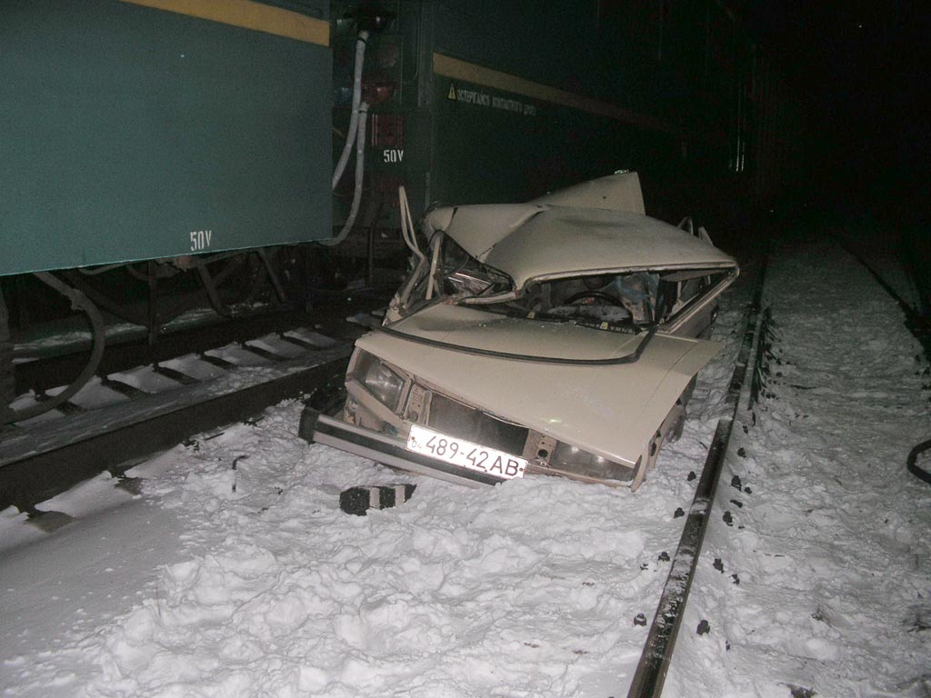 Одеські  залізничники закликають водіїв  суворо дотримуватися правил проїзду переїздів - 0