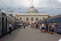 Одеська залізниця призначила 8 літніх поїздів